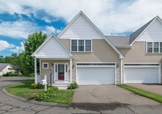 Homes for sale in Rockland, MA | 13 Midfield Dr #13, Rockland, MA 02370 | MLS# 73539999