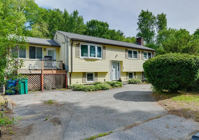 2nd image of 11 Topliff St, Billerica, MA 01821 | MLS# 73531863