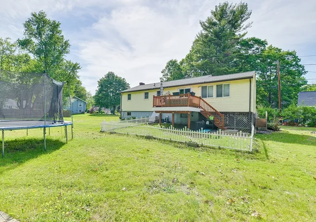 4th image of 11 Topliff St, Billerica, MA 01821 | MLS# 73531863