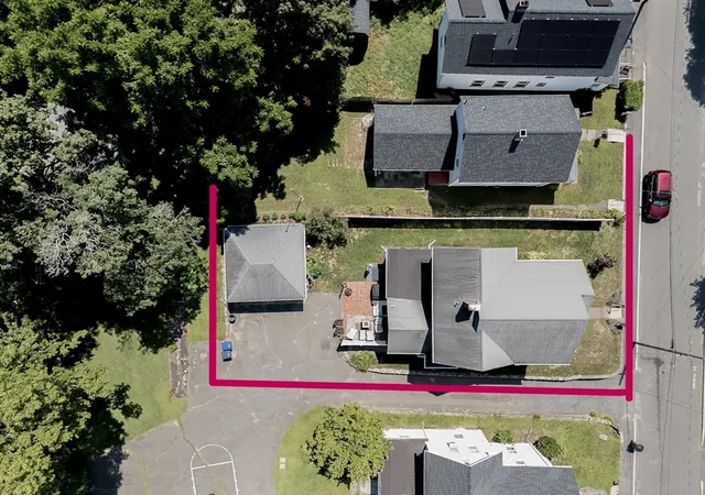 25th image of 25 Prospect St, Ware, MA 01082 | MLS# 73550388