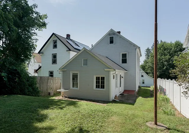 5th image of 25 Prospect St, Ware, MA 01082 | MLS# 73550388