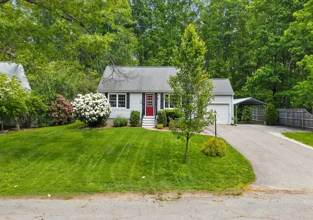 Homes for sale in Dudley, MA | 13 Greenwood Ave, Dudley, MA 01571 | MLS# 73529643