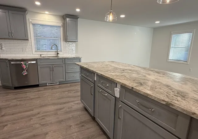 3rd image of 15 High St, Billerica, MA 01821 | MLS# 73535631