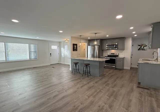 4th image of 15 High St, Billerica, MA 01821 | MLS# 73535631