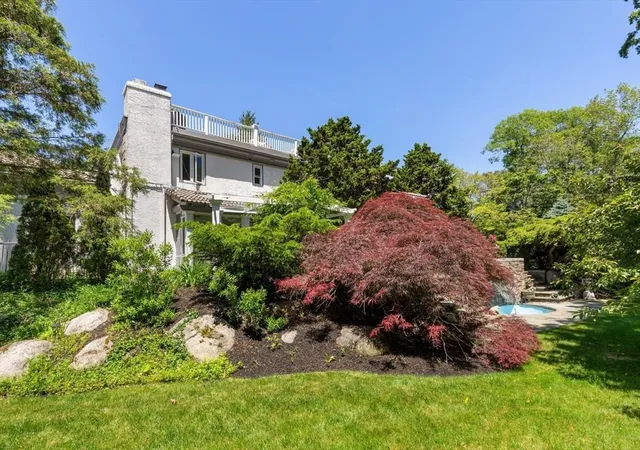 42nd image of 20 Woodholm Rd, Manchester, MA 01944 | MLS# 73535212