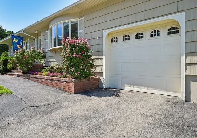 2nd image of 34 Duston Dr, Methuen, MA 01844 | MLS# 73553741
