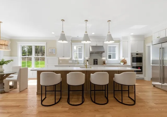 2nd image of 167 Burlington Street, Lexington, MA 02420 | MLS# 73505579