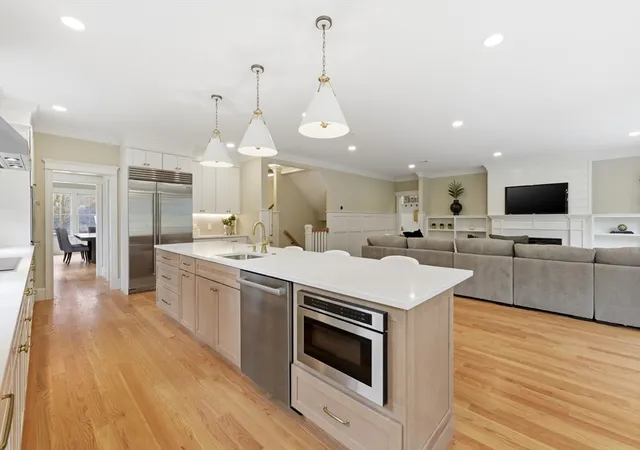 Photo 4 of Single family home for sale at 167 Burlington St, Lexington, MA 02420 | MLS# 73505579 | Listing updated on 2026-09-18