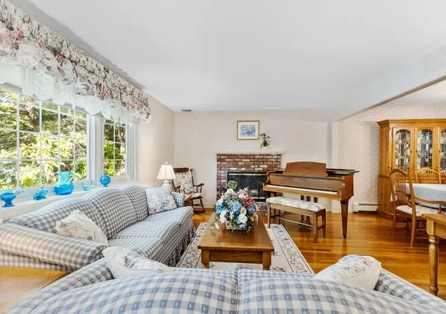 Homes for sale in Burlington, MA | 22 Marrett, Burlington, MA 01803 | MLS# 73538200