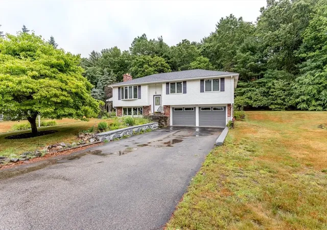 Homes for sale in Canton, MA | 5 Charles Dr, Canton, MA 02021 | MLS# 73545993