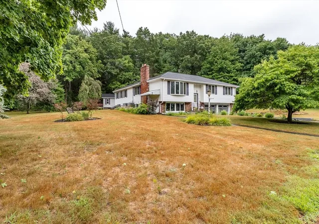Homes for sale in Canton, MA | 5 Charles Dr, Canton, MA 02021 | MLS# 73545993