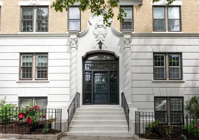2nd image of 1272 Beacon St, Brookline, MA 02446