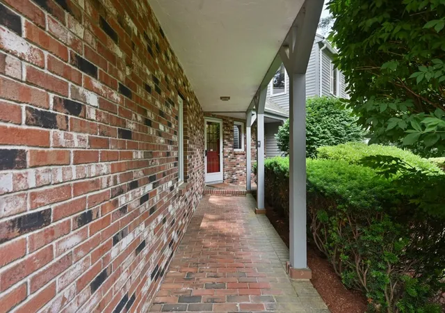 2nd image of 18 Strawberry Hill Ln, Danvers, MA 01923 | MLS# 73536283