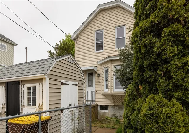 Homes for sale in Fall River, MA | 518 Snell St, Fall River, MA 02721 | MLS# 73520827