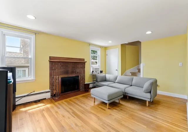 Photo 3 of Sale Pending at 195 Glenellen Rd, West Roxbury, MA 02132 | MLS# 73563333 | Listing updated on 2026-09-07