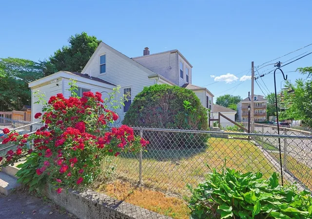 3rd image of 16 Lakeview St, Blackstone, MA 01504 | MLS# 73552699