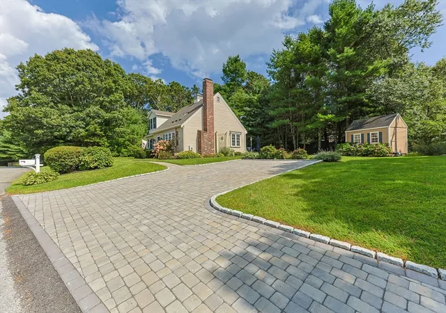 Photo 3 of Sale Pending at 75 Jobys Ln, Barnstable, MA 02655 | MLS# 73569385 | Listing updated on 2026-09-02