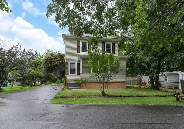 3rd image of 2 Clarendon St, Taunton, MA 02780 | MLS# 73559276