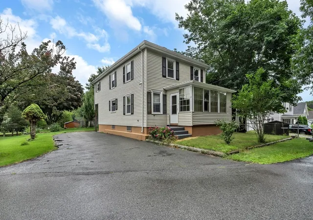 4th image of 2 Clarendon St, Taunton, MA 02780 | MLS# 73559276