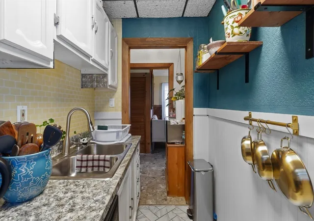 Listing Photo 4 - Condo for sale in building located at 1267 Grafton, Worcester, MA 01604