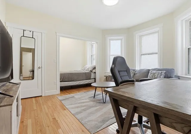 4th image of 131 Park Dr #2, Boston, MA 02215 | MLS# 73501762