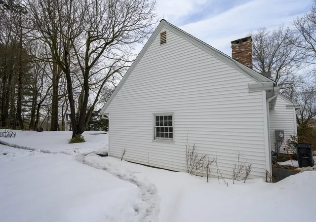 Homes for sale in Amherst, MA | 208 Rolling Ridge Rd, Amherst, MA 01002 | MLS# 73484135