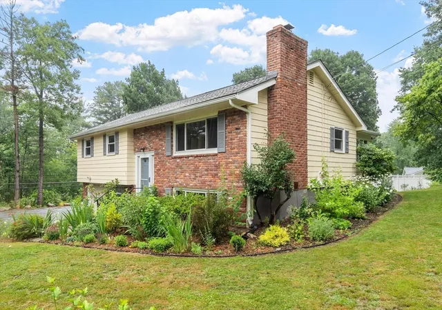 Homes for sale in Chelmsford, MA | 2 Purcell Dr, Chelmsford, MA 01824 | MLS# 73547476