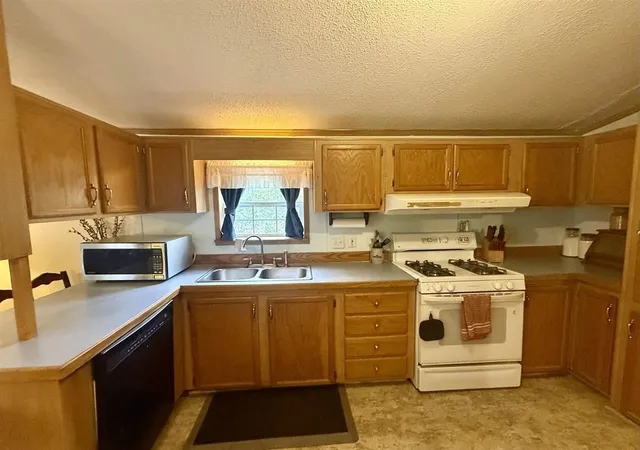 4th image of 90 Merriam Hill Road #2, Greenville, NH 03048 | MLS# 73555443