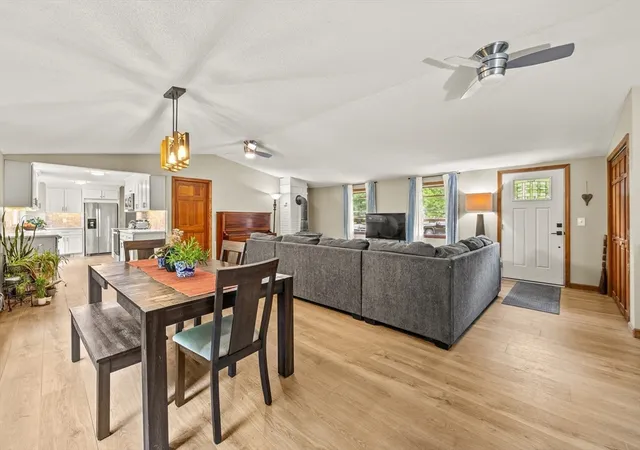4th image of 51 Westbrook Rd, South Hadley, MA 01075 | MLS# 73540386