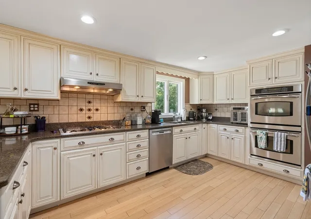Photo 4 of Sale Pending at 217 Charge Pond Rd, Wareham, MA 02571 | MLS# 73558379 | Listing updated on 2026-08-26