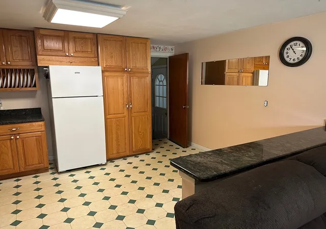 5th image of 8 Bishop St, Leominster, MA 01453 | MLS# 73542082