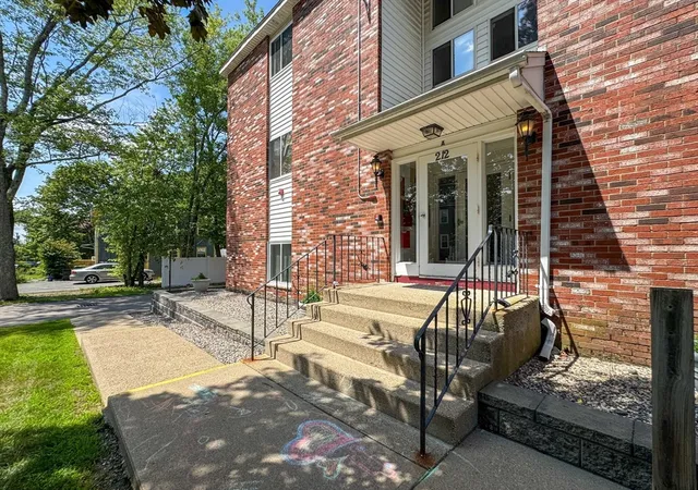 4th image of 212 Fisher St #A7, North Attleboro, MA 02760 | MLS# 73564226