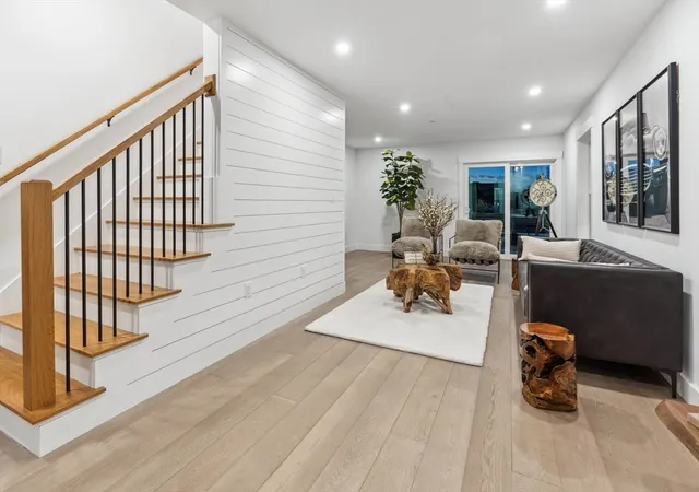 4th image of 32 Birch Brk Rd, Lynn, MA 01905