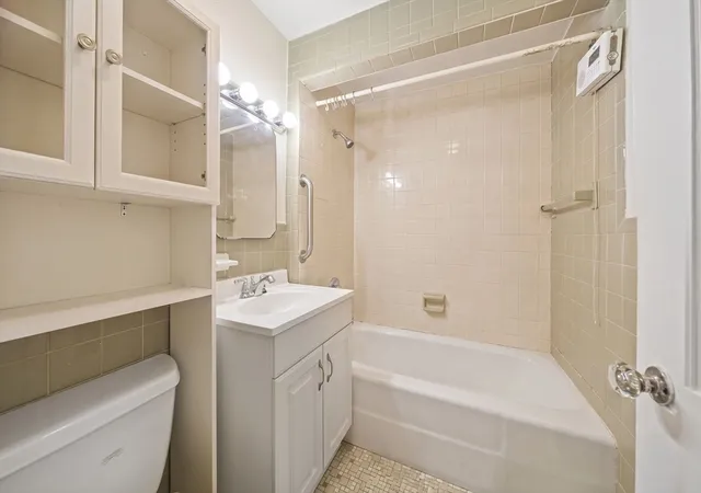 4th image of 20-22 Greenough St, Newton, MA 02465 | MLS# 73506180