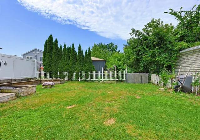 Homes for sale in Peabody, MA | 19 Tremont St, Peabody, MA 01960 | MLS# 73544408