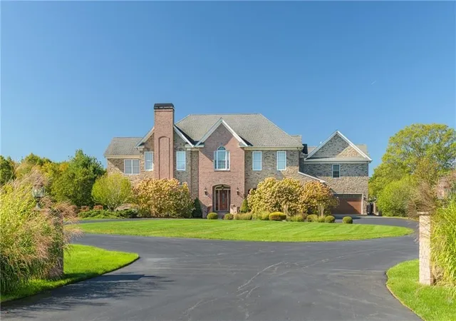 2nd image of 3070 Diamond Hill Road, Cumberland, RI 02864 | MLS# 73565560