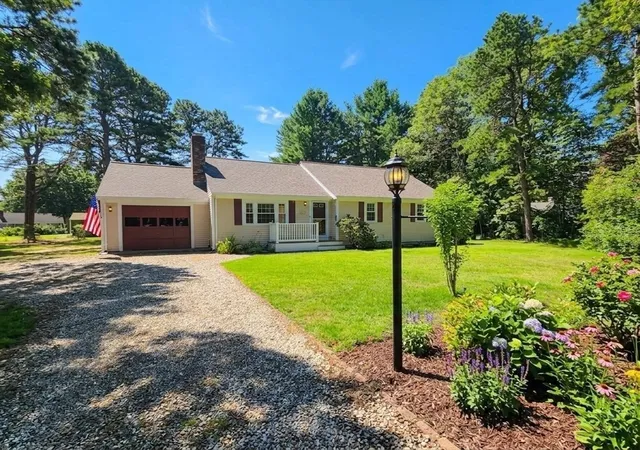 2nd image of 23 Prudence Ln, Cotuit, MA 02635 | MLS# 73560838
