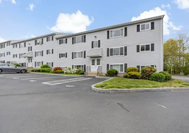 Homes for sale in Fall River, MA | 5455 N Main St, Fall River, MA 02720