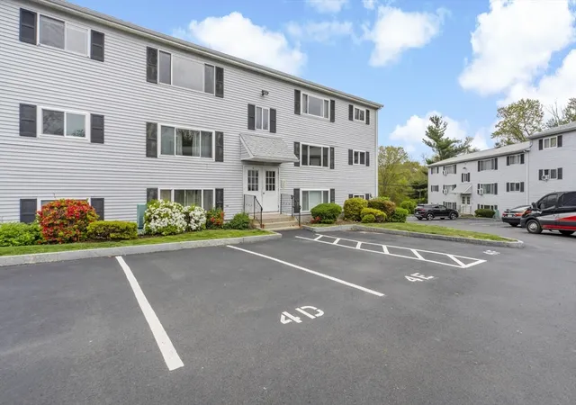 Homes for sale in Fall River, MA | 5455 N Main St, Fall River, MA 02720