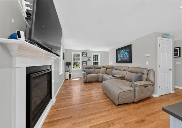 5th image of 73 Ring Road, Kingston, MA 02364 | MLS# 73542301
