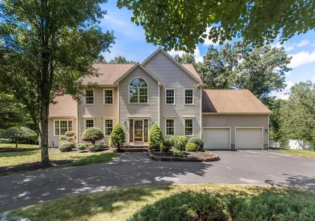 1st image of 90 Northridge Dr, East Bridgewater, MA 02333 | MLS# 73566033