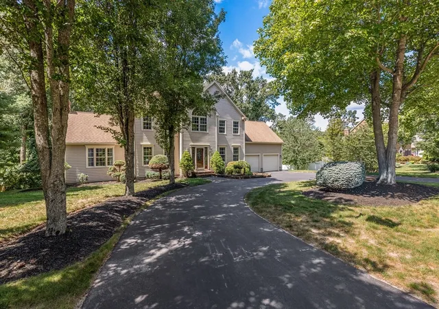 Photo 3 of Single family home for sale at 90 Northridge Dr, East Bridgewater, MA 02333 | MLS# 73566033 | Listing updated on 2026-10-03