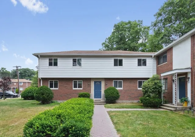 Homes for sale in Framingham, MA | 208 Bishop Dr #208, Framingham, MA 01702 | MLS# 73546468
