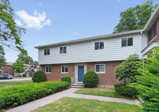 Homes for sale in Framingham, MA | 208 Bishop Dr #208, Framingham, MA 01702 | MLS# 73546468