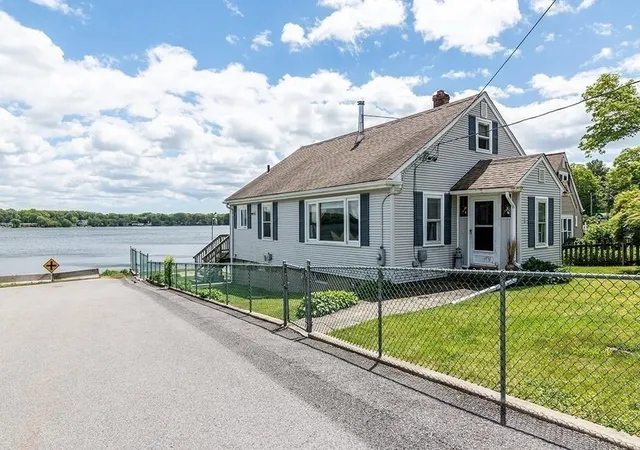 Homes for sale in Tiverton, RI | 4 Lake, Tiverton, RI 02878 | MLS# 73526319