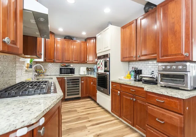 1st image of 10 Dell St, Malden, MA 02148 | MLS# 73473080