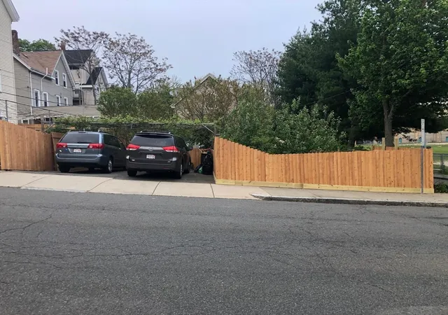 40th image of 10 Dell St, Malden, MA 02148 | MLS# 73473080