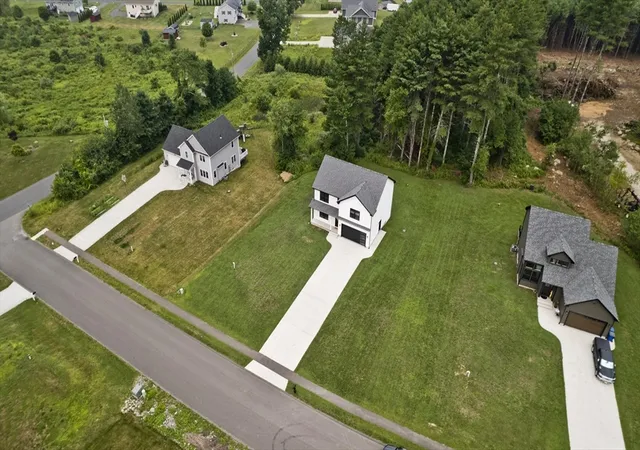 4th image of 11 Woodland Ln, Belchertown, MA 01007 | MLS# 73551554