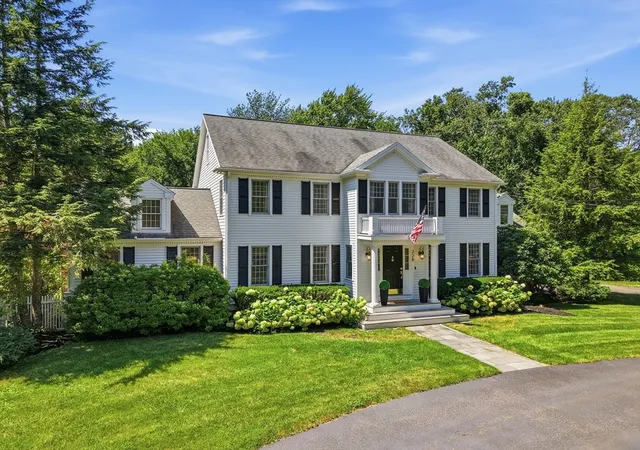 Photo 1 of Single family home for sale at 228 River St, Norwell, MA 02061 | MLS# 73560131 | Listing updated on 2026-10-02