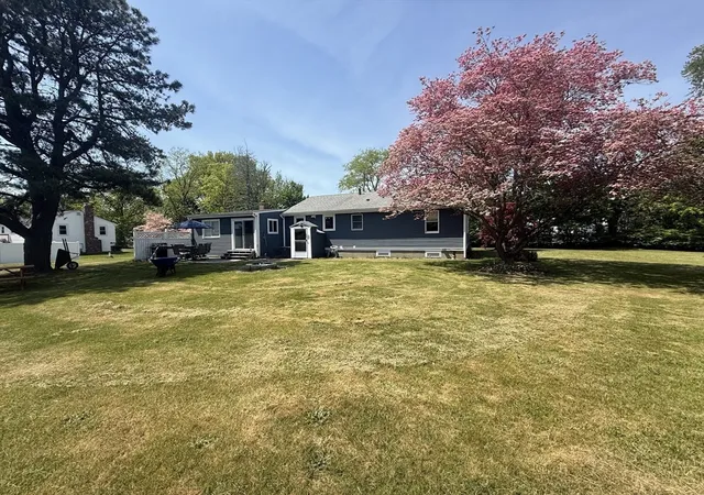 Homes for sale in West Bridgewater, MA | 87 Union St, West Bridgewater, MA 02379 | MLS# 73524878